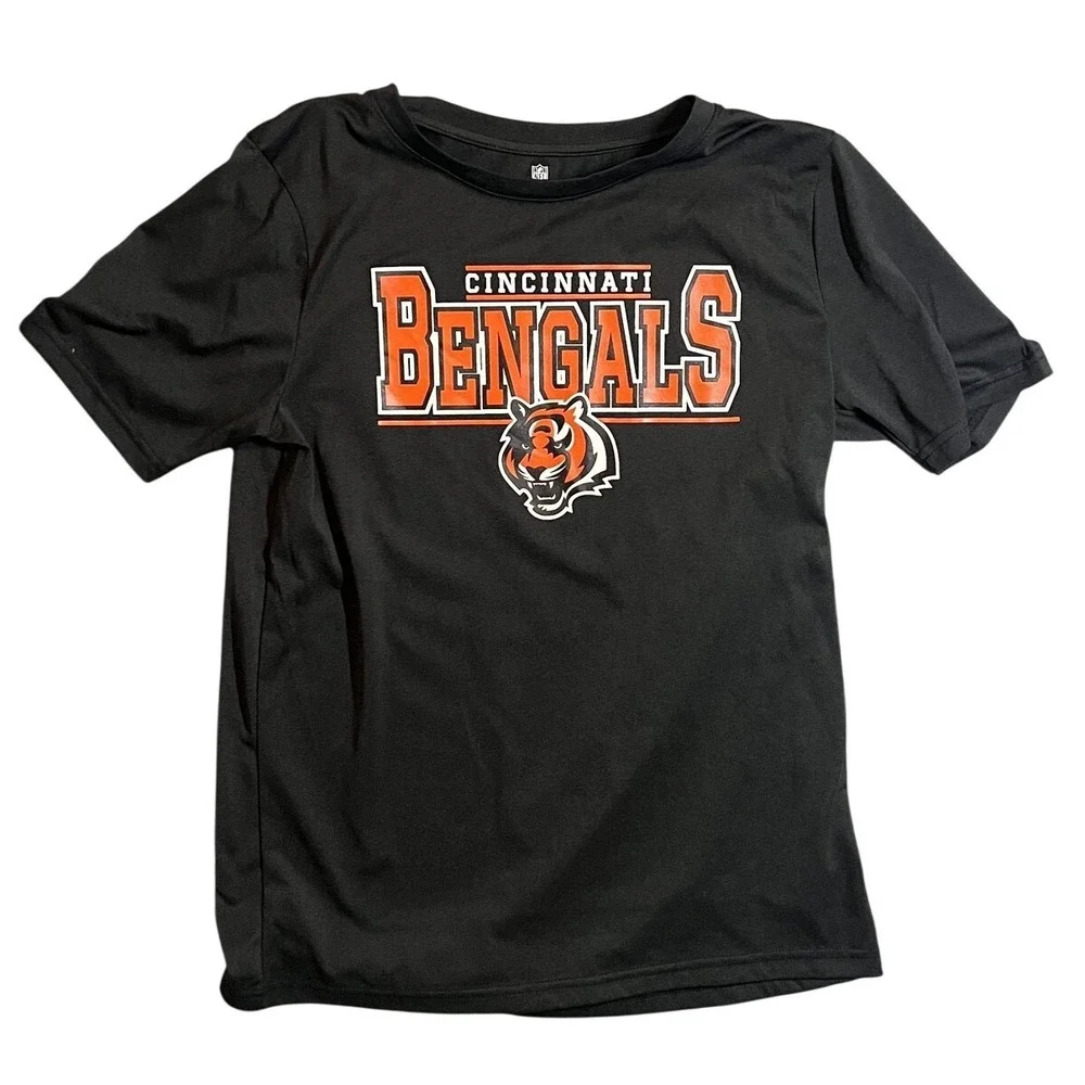 Cincinnati Bengals NFL Team Apparel T-Shirt Youth Size XXL (18)‎ Black Short
